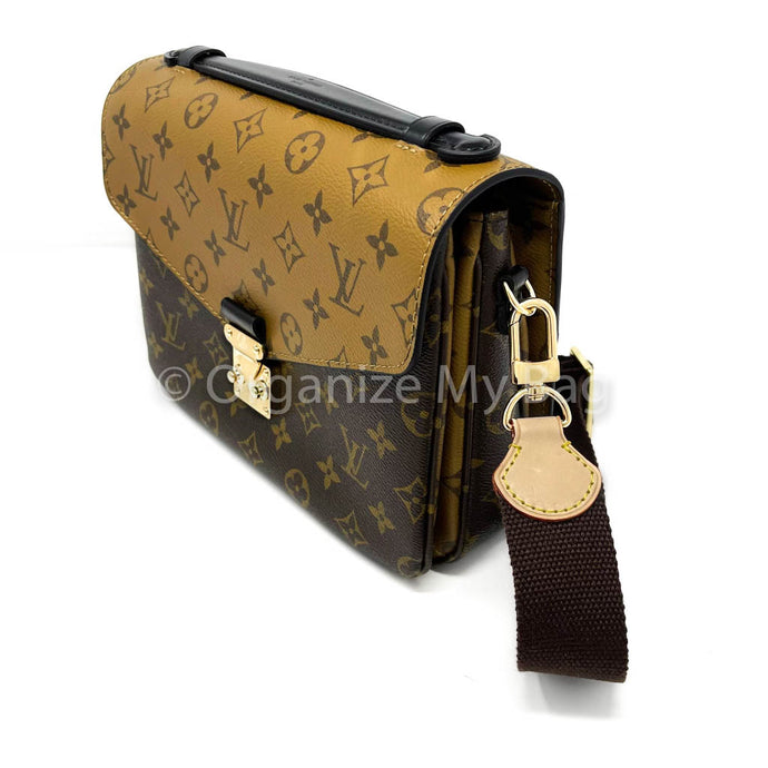 Changing the strap to a longer shoulder strap from @organizemybag (gif, LV  Pochette